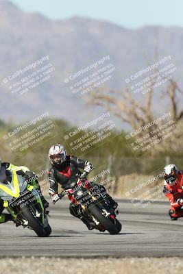 media/Dec-01-2025-Moto Forza (Mon) [[2daa91e15f]]/2-Intermediate Group/Session 3 (Turn 3)/